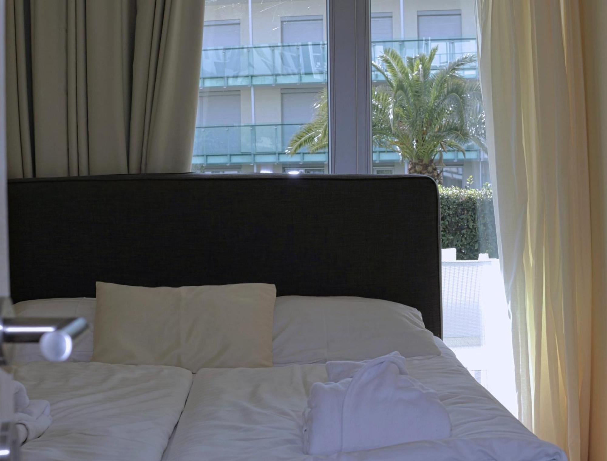 Nikola Luxury Apartments Senia Петрчане Экстерьер фото