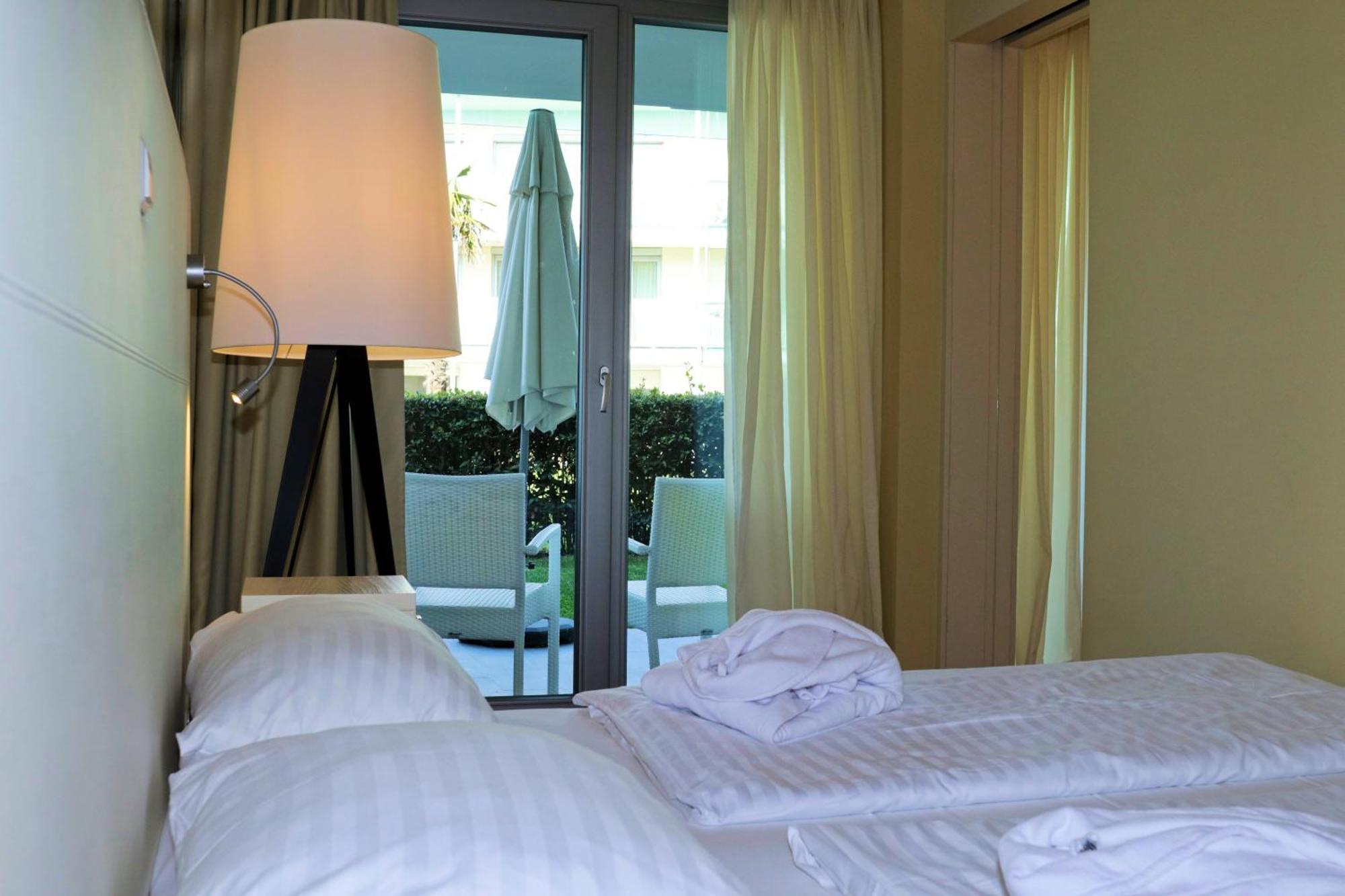 Nikola Luxury Apartments Senia Петрчане Экстерьер фото