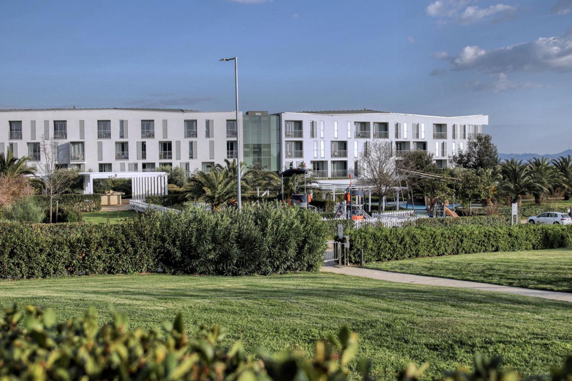 Nikola Luxury Apartments Senia Петрчане Экстерьер фото